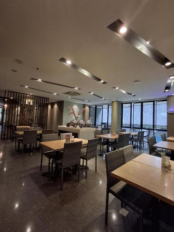Indies Hotel Bandung Ngoại thất bức ảnh