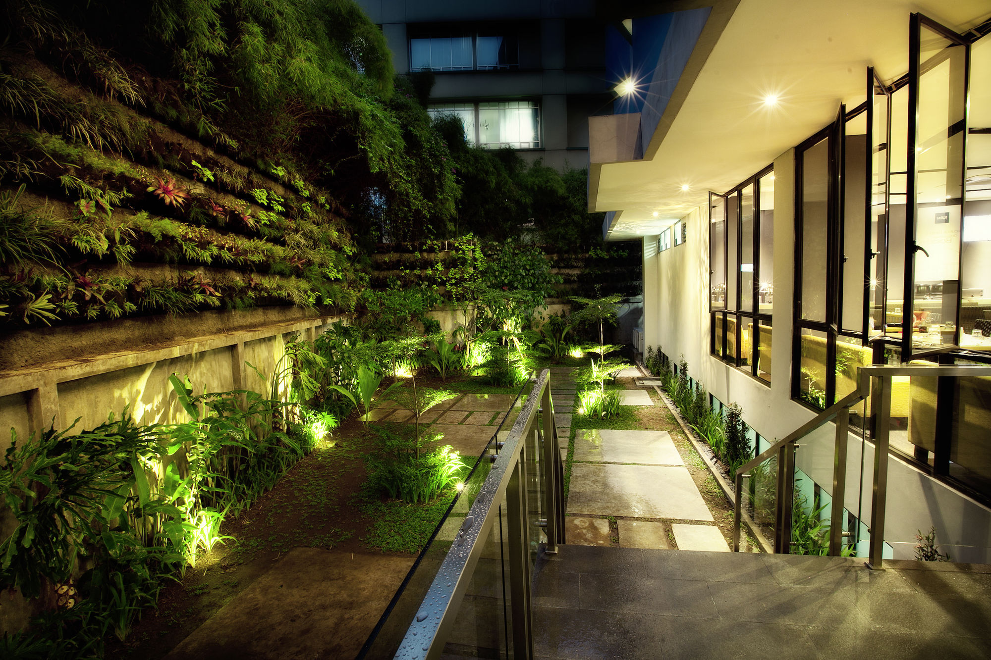 Indies Hotel Bandung Ngoại thất bức ảnh