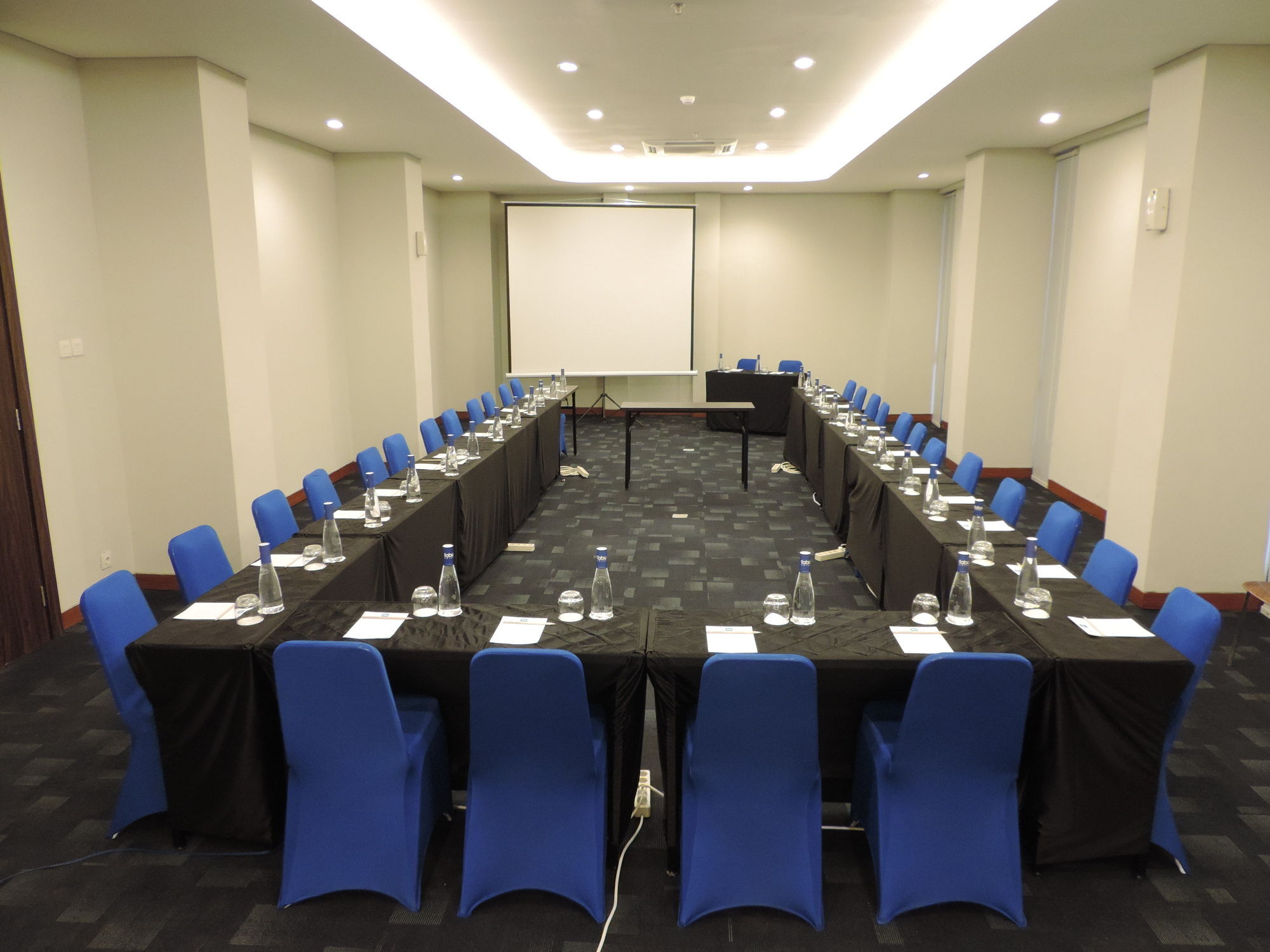 Indies Hotel Bandung Ngoại thất bức ảnh